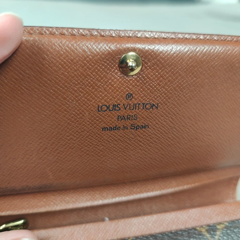 Louis Vuitton Monogram Tresor Wallet Brown Womens Bifold‎ Luxury Pre-owned FLAWS